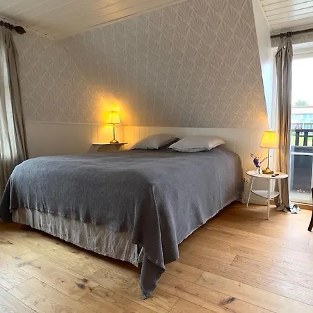 Stammershalle & 4* Bådsted